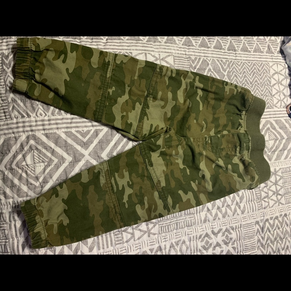 Camo pants